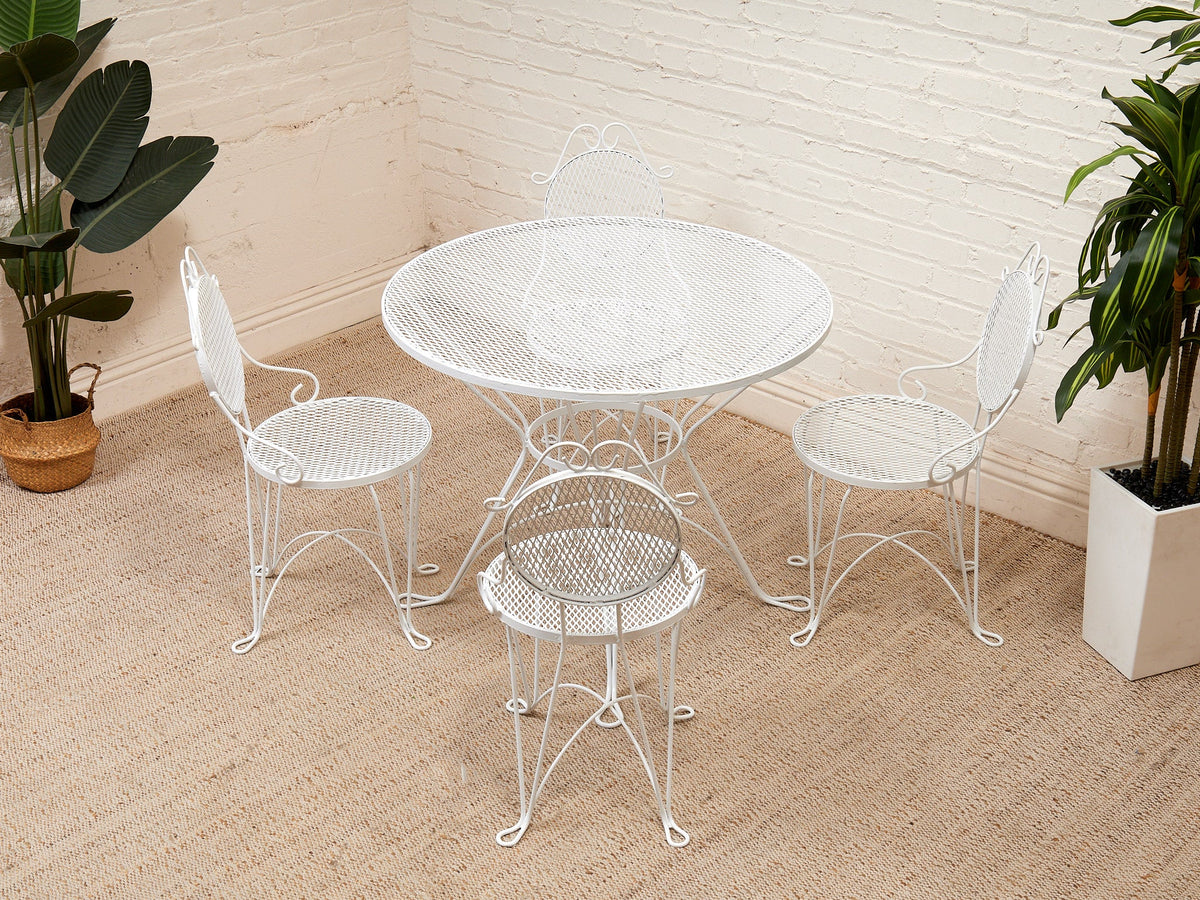 Vintage 60’s Outdoor Set