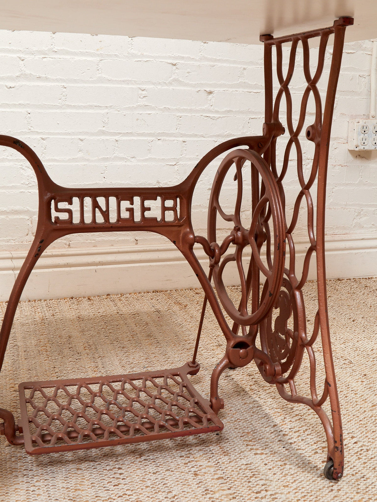 Singer Base Table Desk