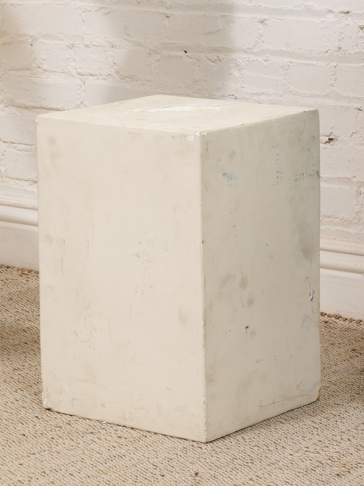 White Vintage Pedestal