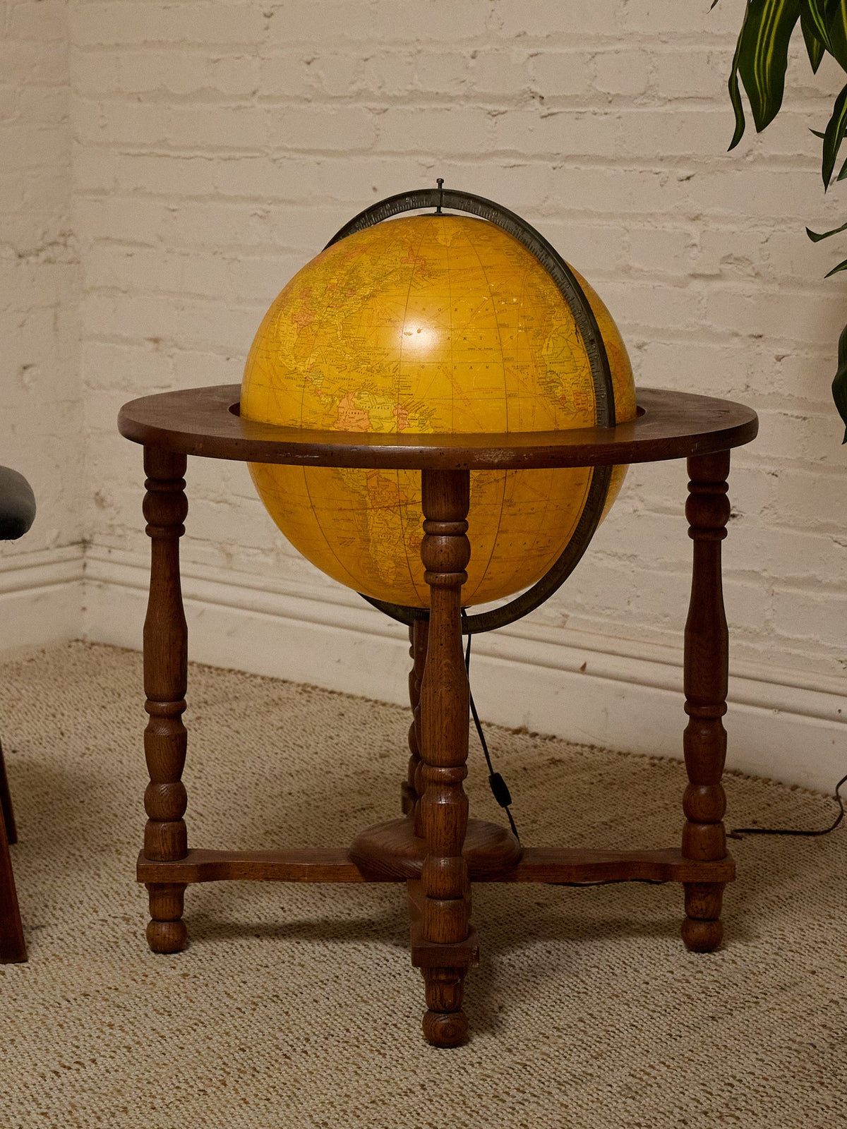 Vintage Light Up Globe