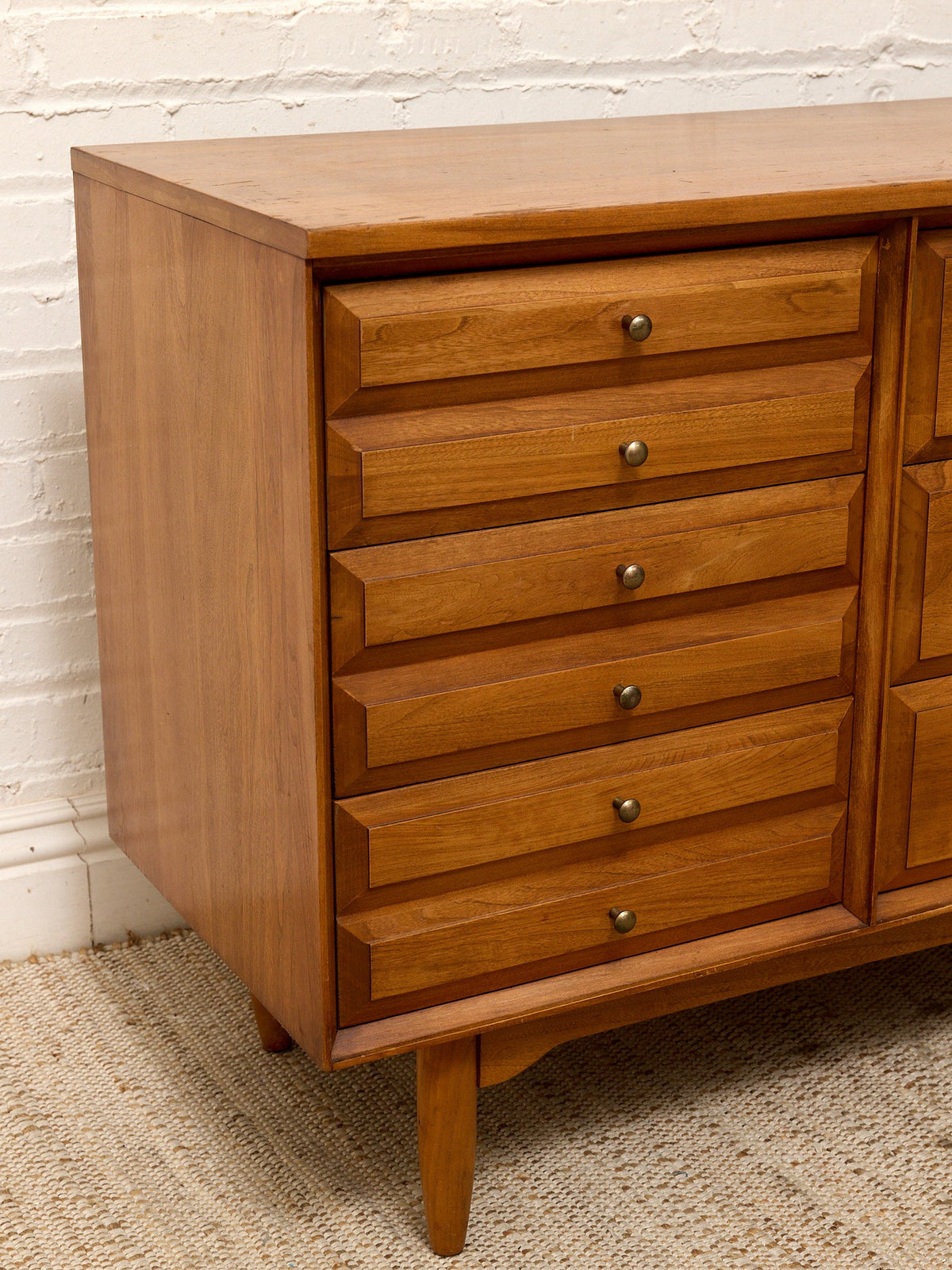Vintage Mid-Century Modern Walnut Gentleman’s Chest - Dresser
