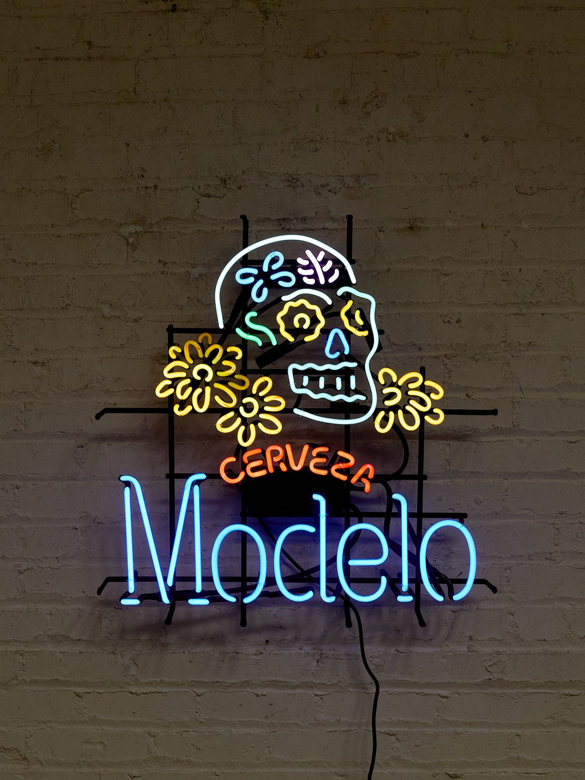 Cervesa Modelo Vintage Beer Sign