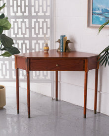 Margot Corner Desk w/ Drawer
