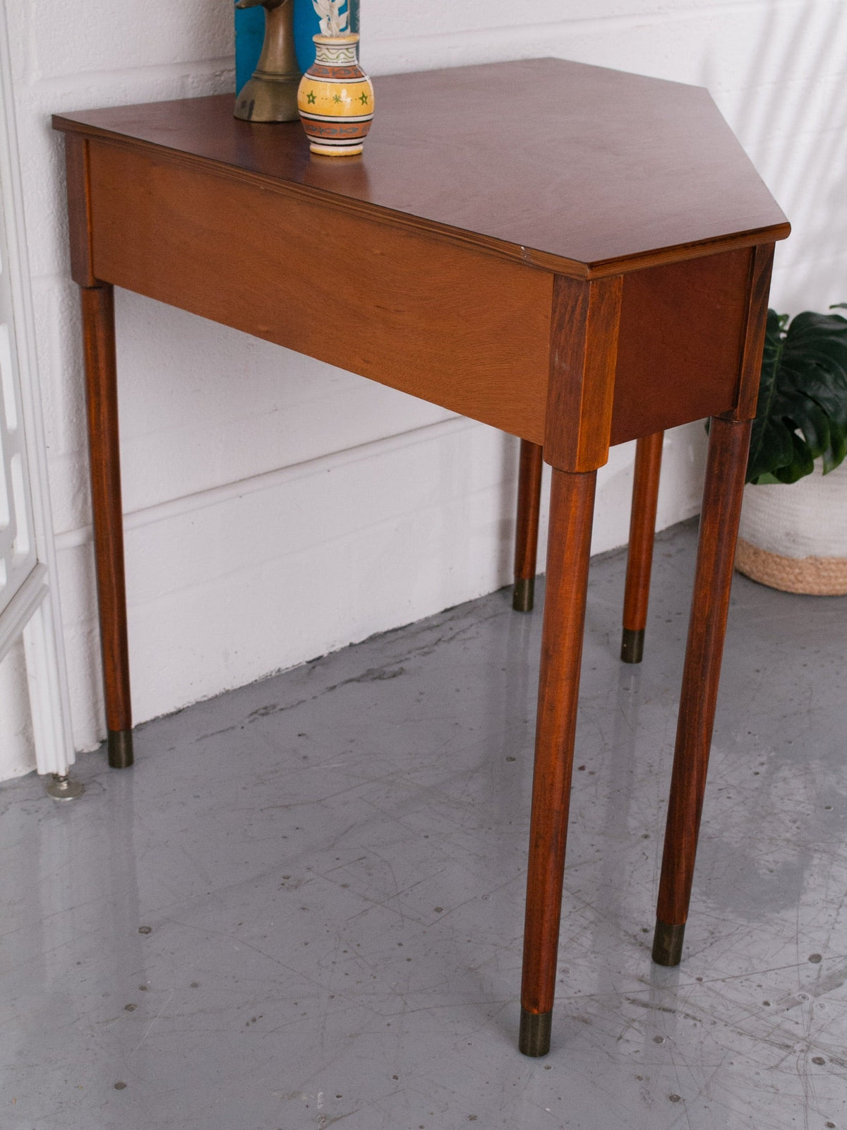 Margot Corner Desk w/ Drawer