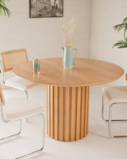 Dalia Round Table in Blonde