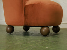 Tova Club Chair