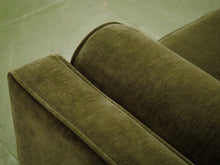 Natasha Loveseat