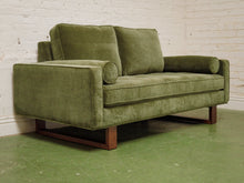 Natasha Loveseat