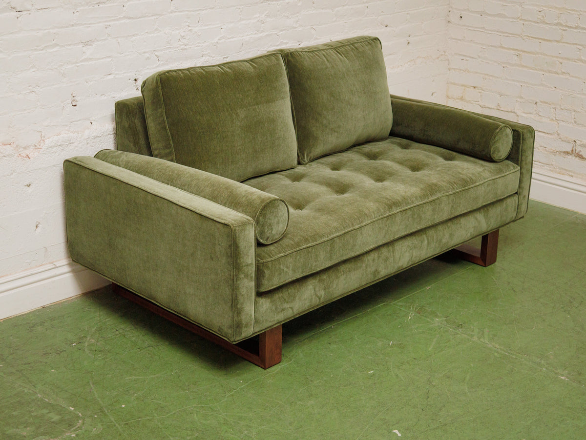 Natasha Loveseat