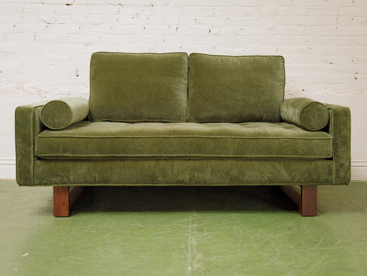 Natasha Loveseat