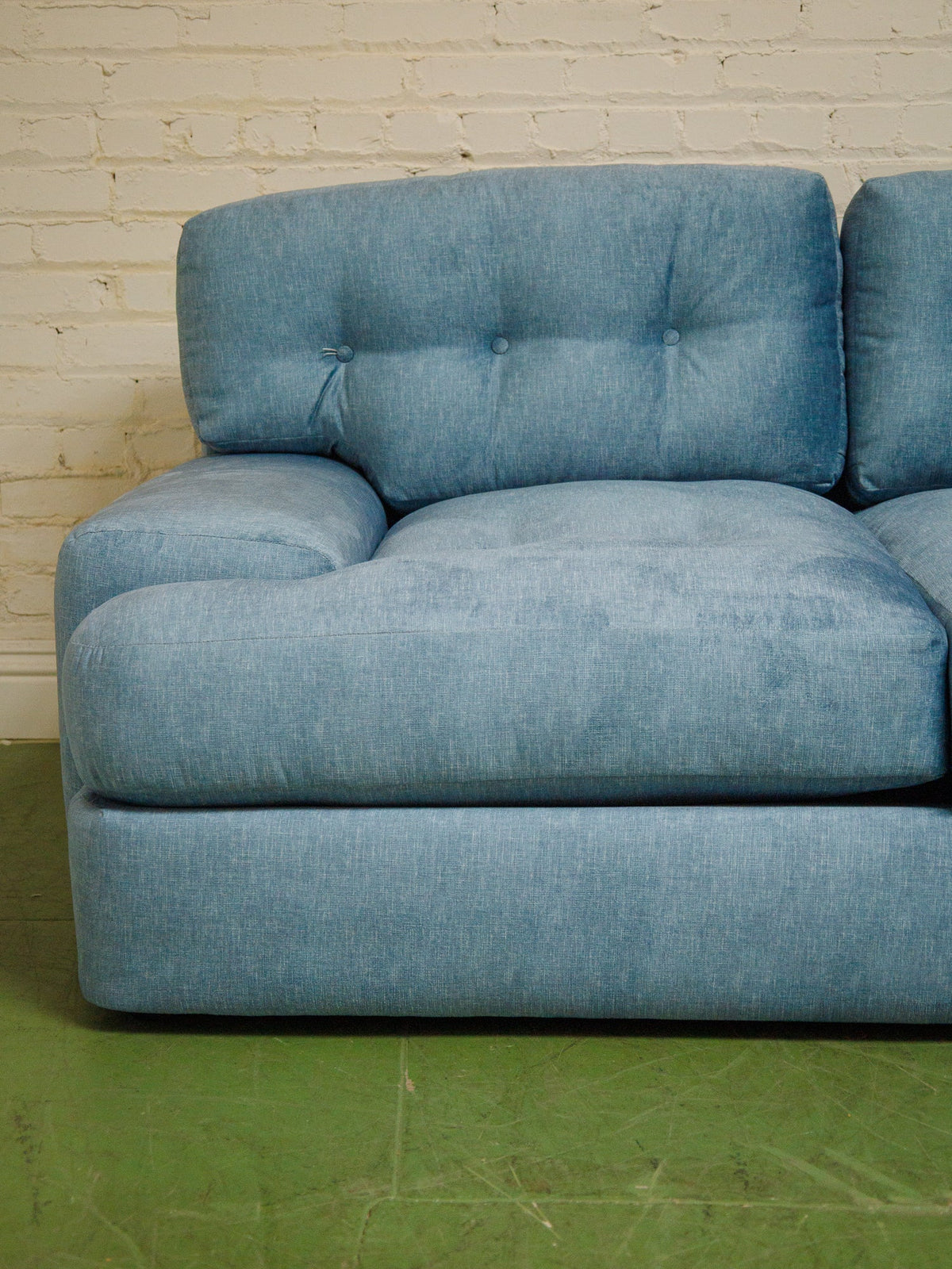 Mosley Loveseat In Aston Sapphire