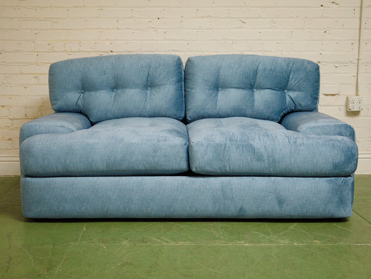Mosley Loveseat In Aston Sapphire