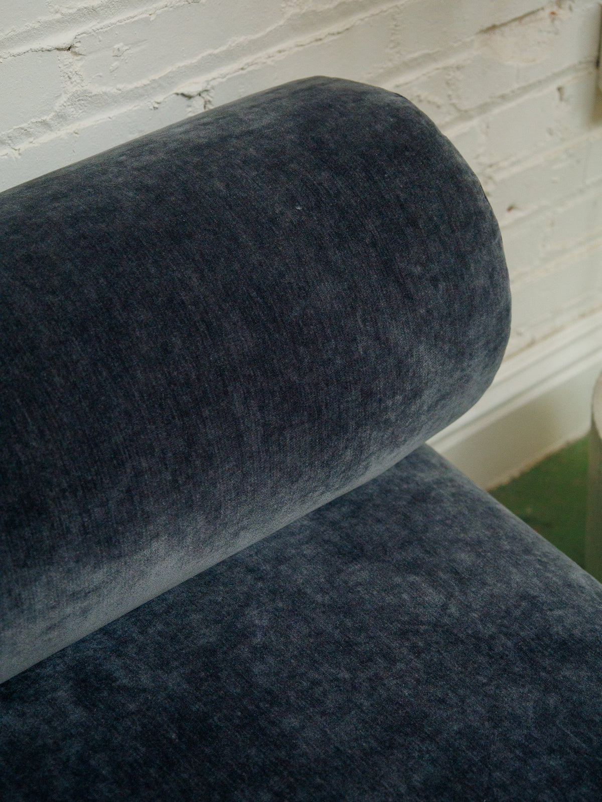 Single Emma Armless Lounger
