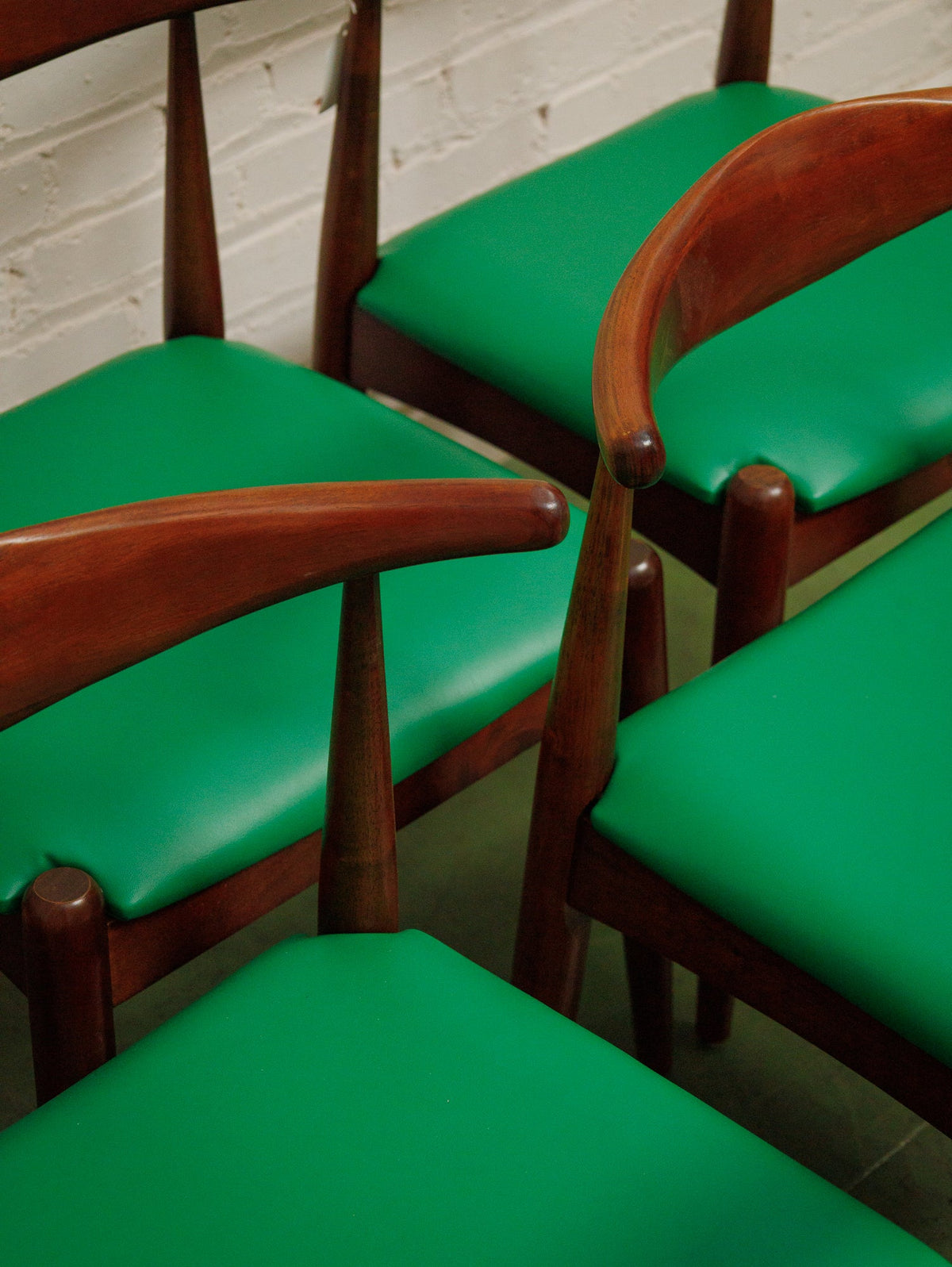 Scandi Dining Chair in Kelly Green