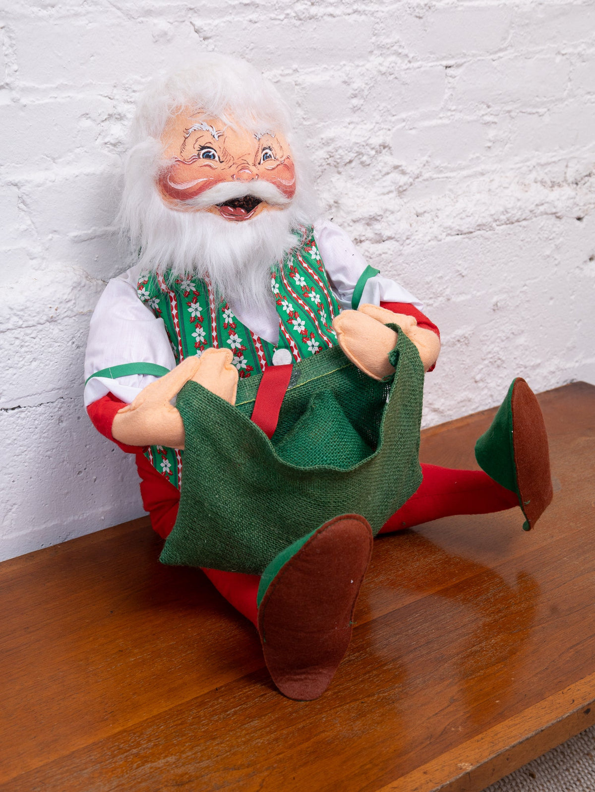 Vintage Annalee 1983 Santa Claus